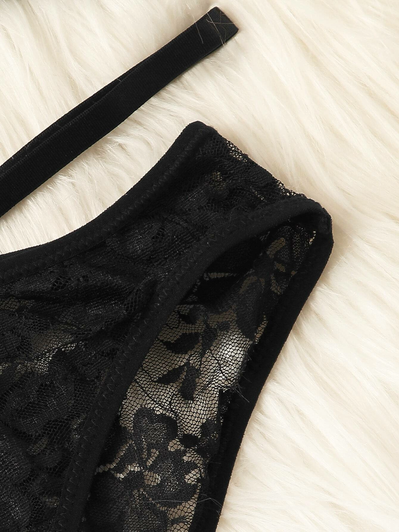 ensemble de lingerie en dentelle à harnais – Image 4