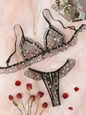 ensemble de lingerie fleuri à tulle brodé, avec nœud papillon