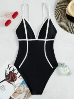 maillot de bain une pièce à liseré contrastant