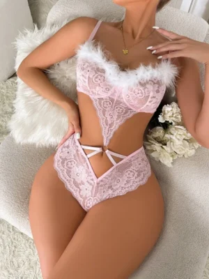 body de lingerie en dentelle à ourlet duveteux à anneau o découpé