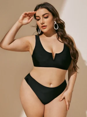bikini avec découpe en v