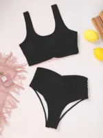 bikini croisé avec nœud
