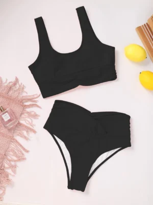 bikini croisé avec nœud
