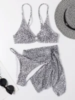 3 pièces bikini à imprimé tacheture & jupe de plage