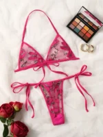 ensemble de lingerie à broderie à tulle
