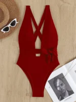 maillot de bain une pièce unicolore croisé ceinturé plongeant