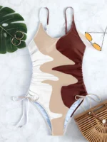 maillot de bain une pièce à blocs de couleurs à cordon