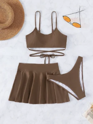 3 pièces bikini unicolore à lacets & jupe de plage