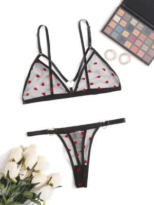 Ensemble de lingerie avec motif cœur à tulle à anneau