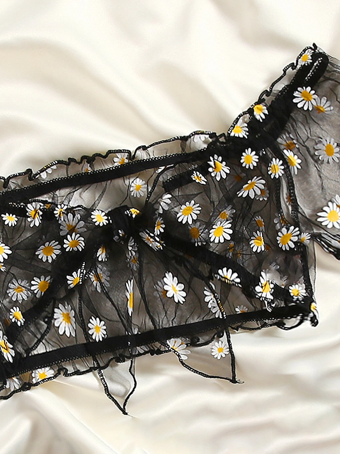 ensemble de lingerie marguerite transparent à nœud – Image 3
