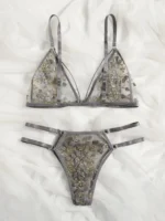 Ensemble de lingerie brodé fleur découpe