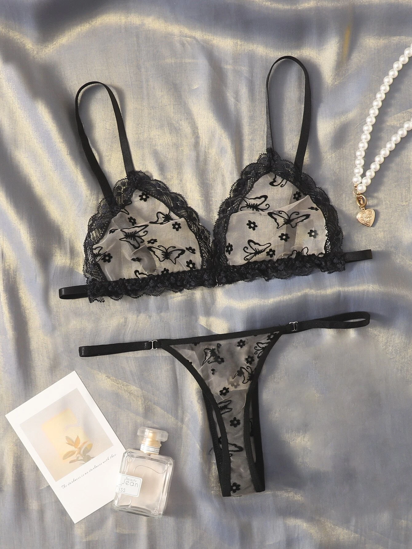 Ensemble de lingerie à broderie en tulle en dentelle