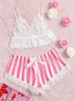 Bralette en dentelle & Short en satin à rayures