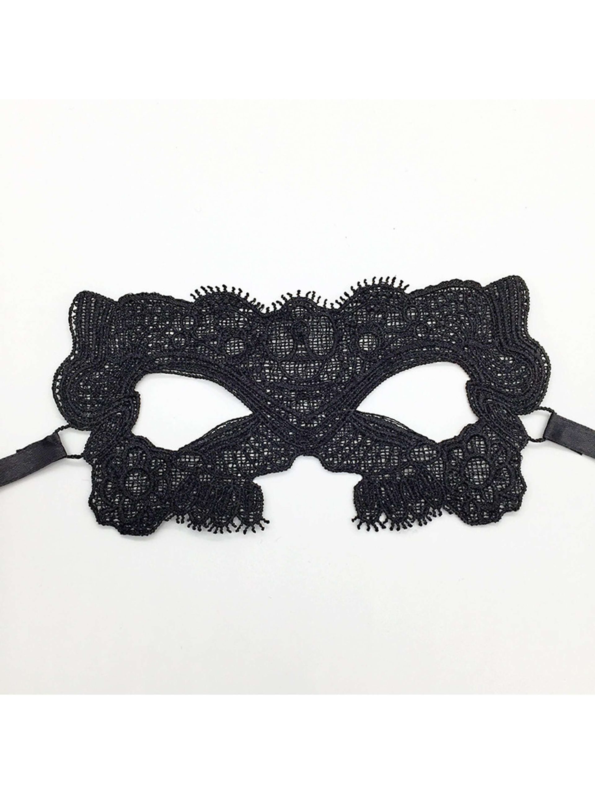 1 Masque en Dentelle