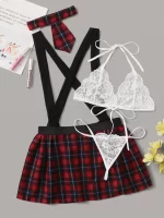 Ensemble de lingerie en dentelle & Jupe à bretelles en tartan