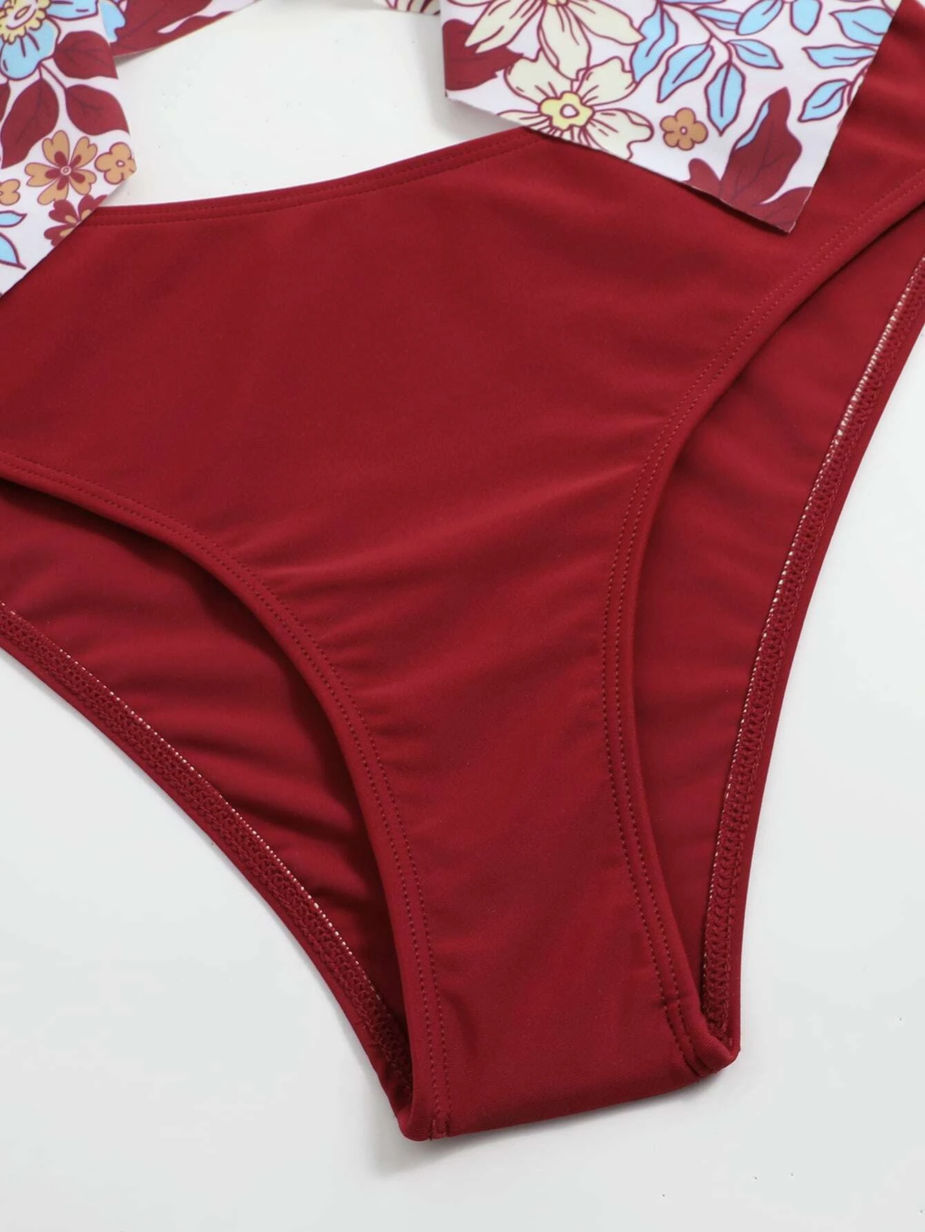 Bikini ras-du-cou fleuri – Image 3